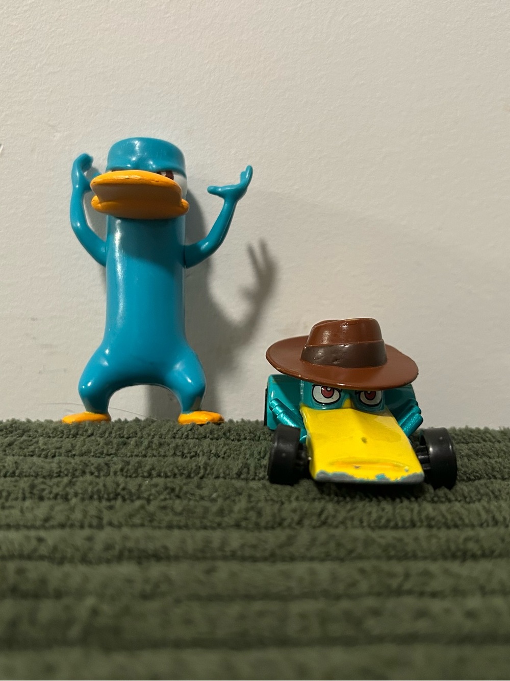 Blue and Yellow Platypus Toy Car Action Figure Set